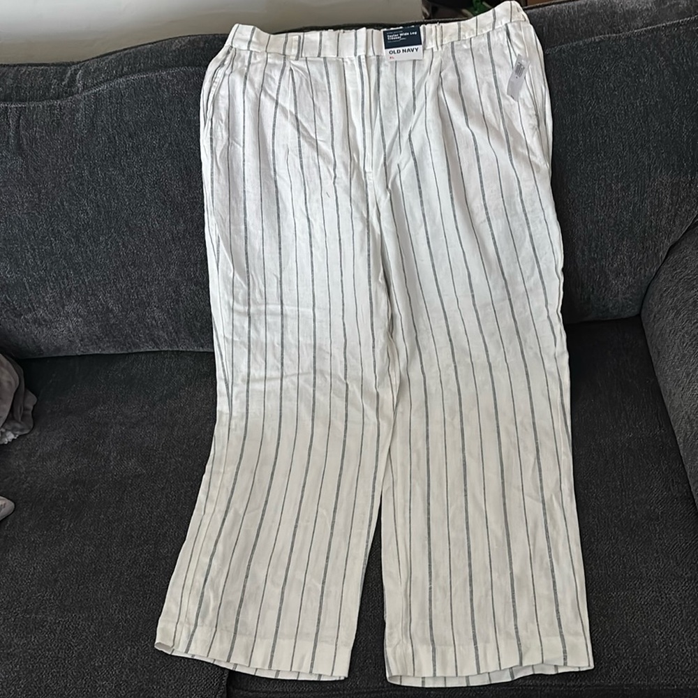 Women’s wide leg trousers
